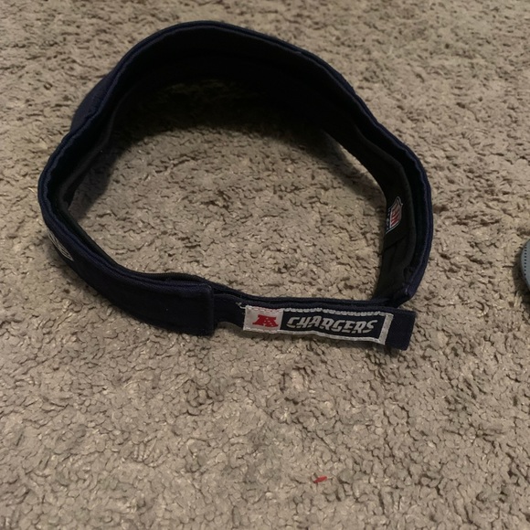 Las Angels Chargers Visor and Snapback Hat - Picture 4 of 7